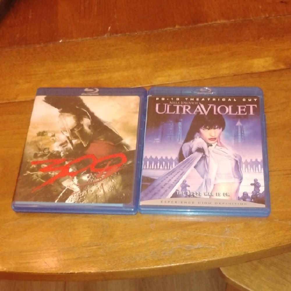 Blu-ray Movie Bundle: 300 and Ultraviolet